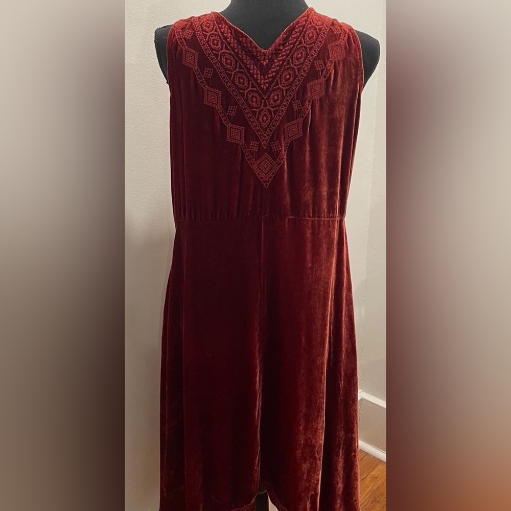 JWLA Burgundy Velvet Burnout Tunic Dress XL Silk Blend Boho Handkerchief Hem - Picture 2 of 6